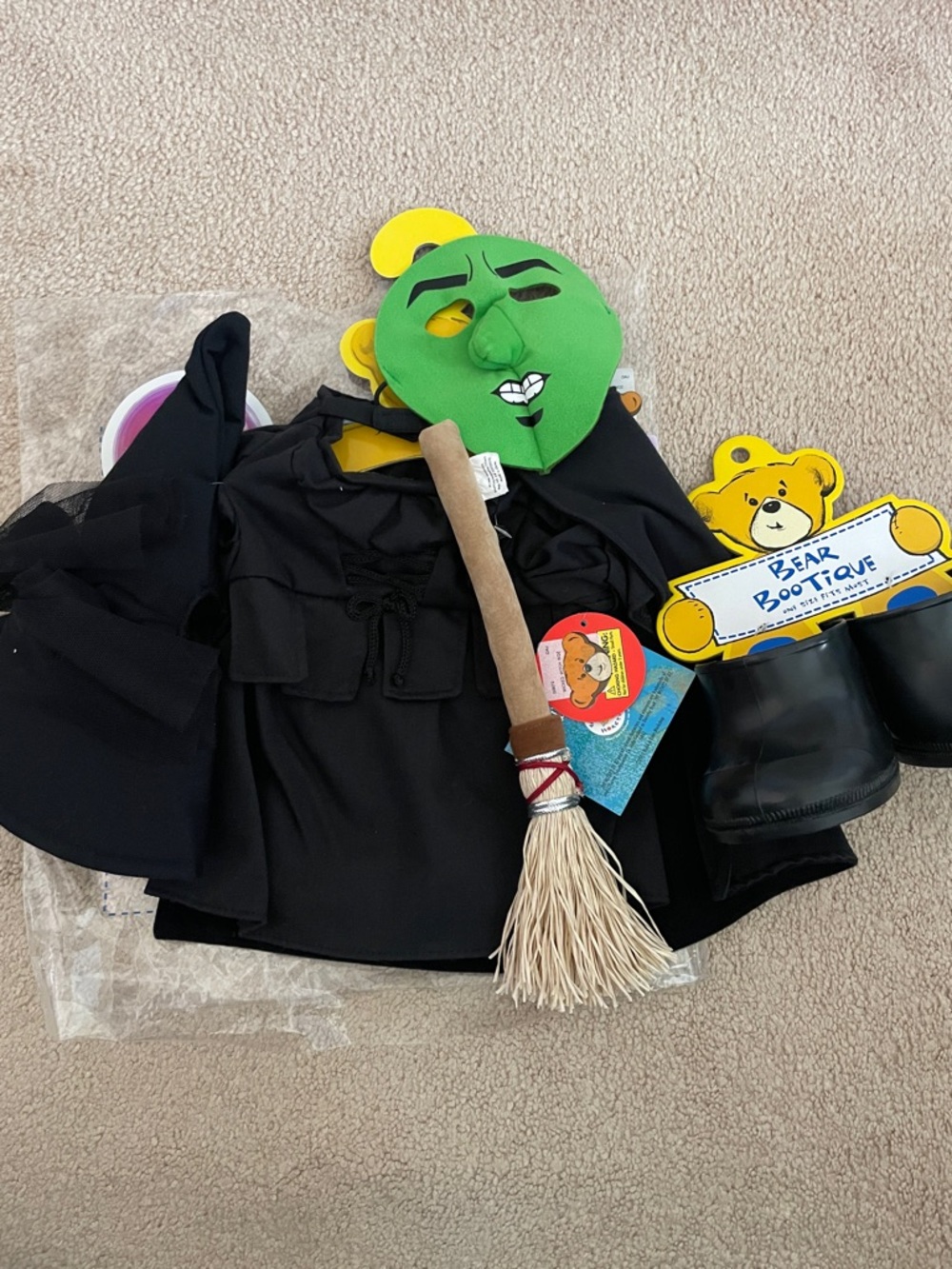 Build-A-Bear 80th Anniversary Wizard of Oz Collection Wicked Witch Costume